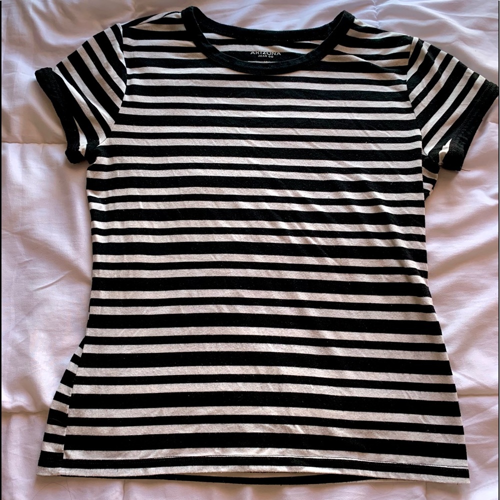 Black and white stripped t-shirt